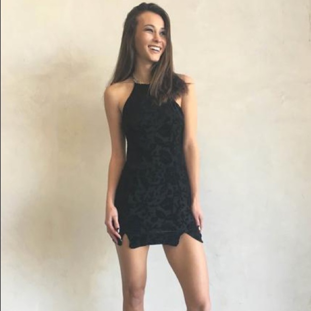 JD LUXE JASMIN LACE DRESS